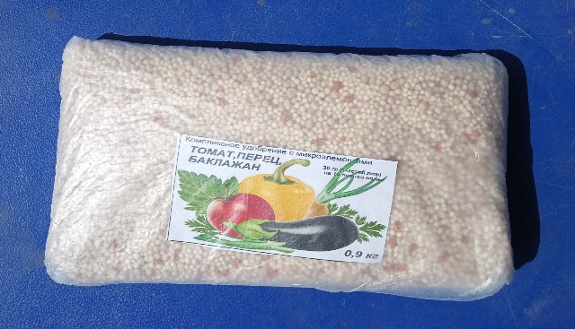 Удобрение сухое минеральное Томат и перец 0,9кг Курск